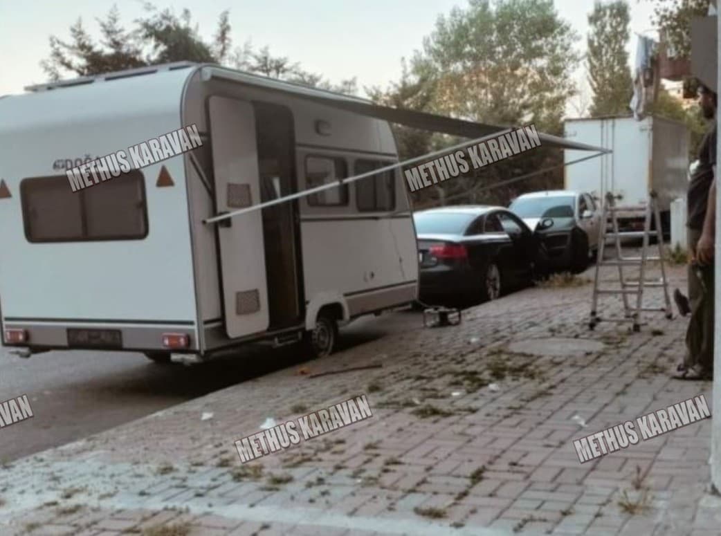 İstanbul Tente Otomatik Kasetli Tente 3x2.5 Metre