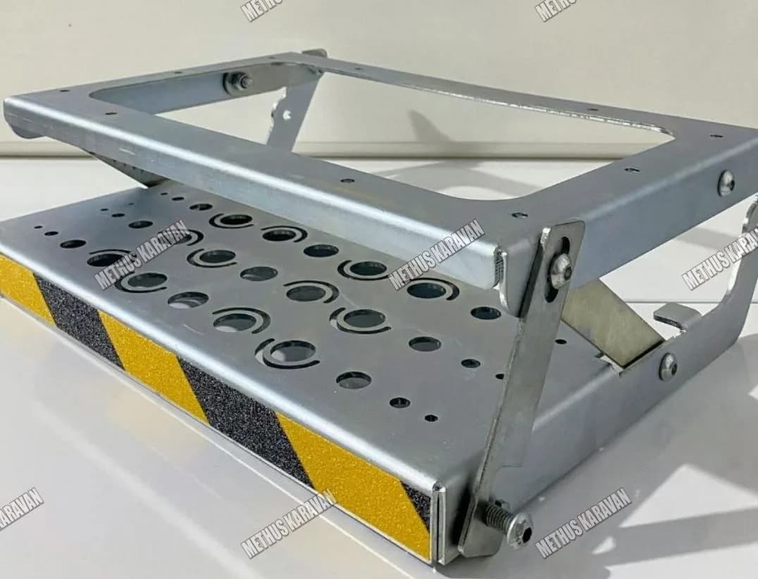 Methus Karavan Galvaniz Çekme Karavan Basamağı 40 cm — Dış Donanım ve Aksesuarlar — görsel 2/3