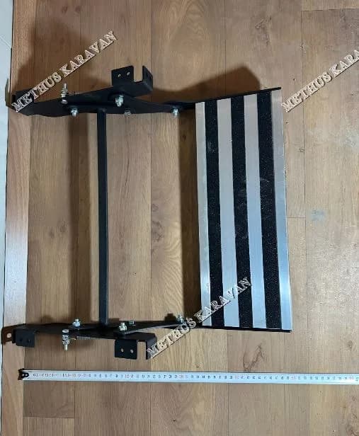 Methus Karavan Alüminyum Manuel Basamak Siyah 40 cm — Dış Donanım ve Aksesuarlar — görsel 4/6