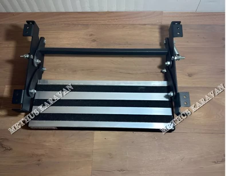 Methus Karavan Alüminyum Manuel Basamak Siyah 40 cm — Dış Donanım ve Aksesuarlar — görsel 5/6